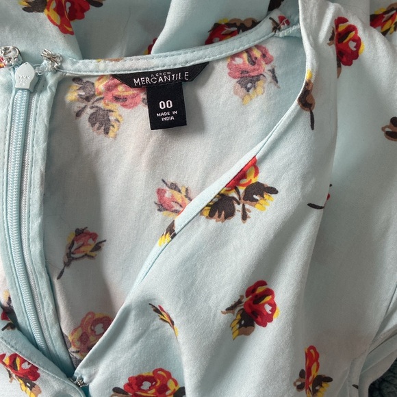 Jcrew blue dress with red roses in size 00 - Picture 3 of 3